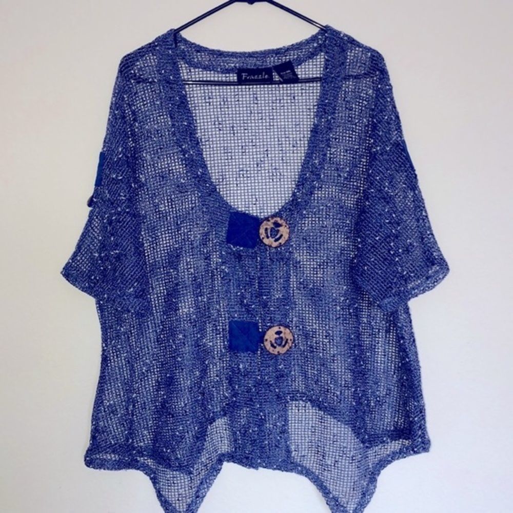 Frazzle mesh blue blouse size XXL coconut button